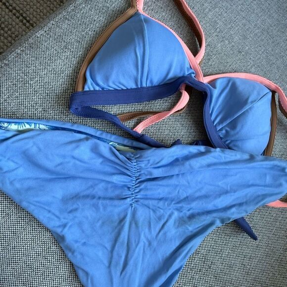 Reversible Blue and Pink Bikini Set - Picture 2 of 3